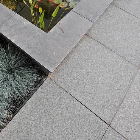 Nature Grey tegel gevlamd + waterjet 60x60x3 cm. UITLOPEND