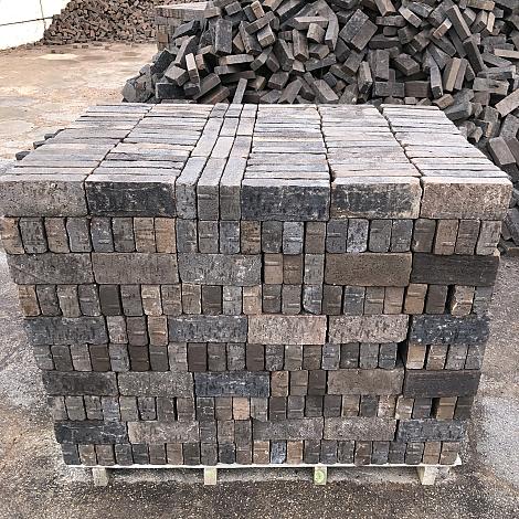 wf zwart donker bruin getrommeld 90 m2